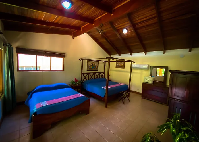 Jaco Hotel Docelunas